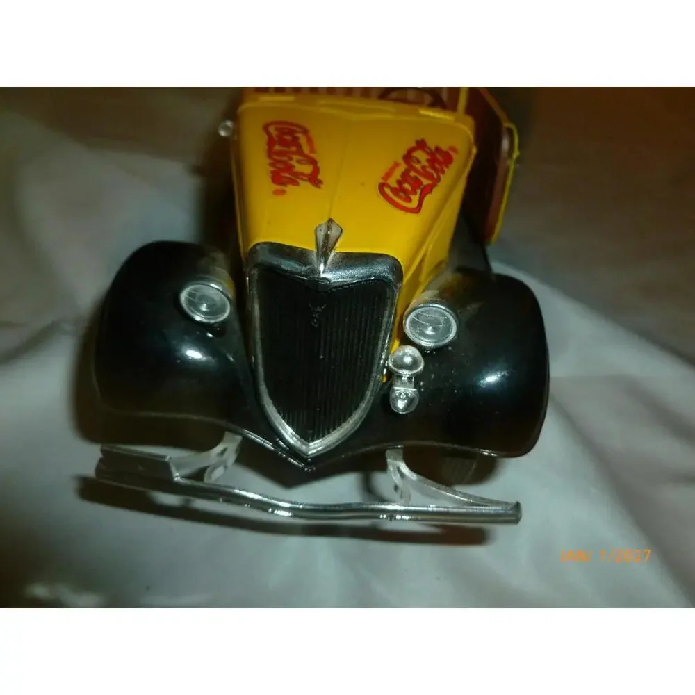 Coca-Cola Diecast‎ Ford V8 Made By Solido Vintage Loose Car Coupe Roadster